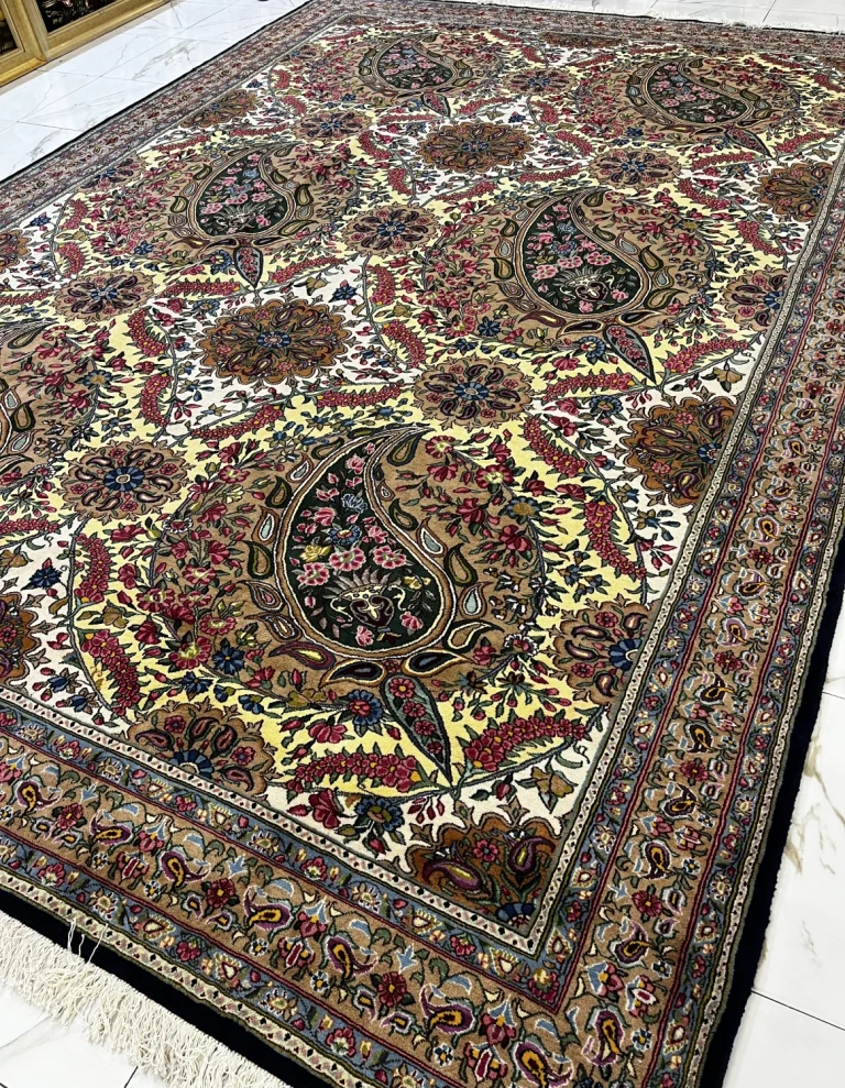 carpet-farshboom-2094216286