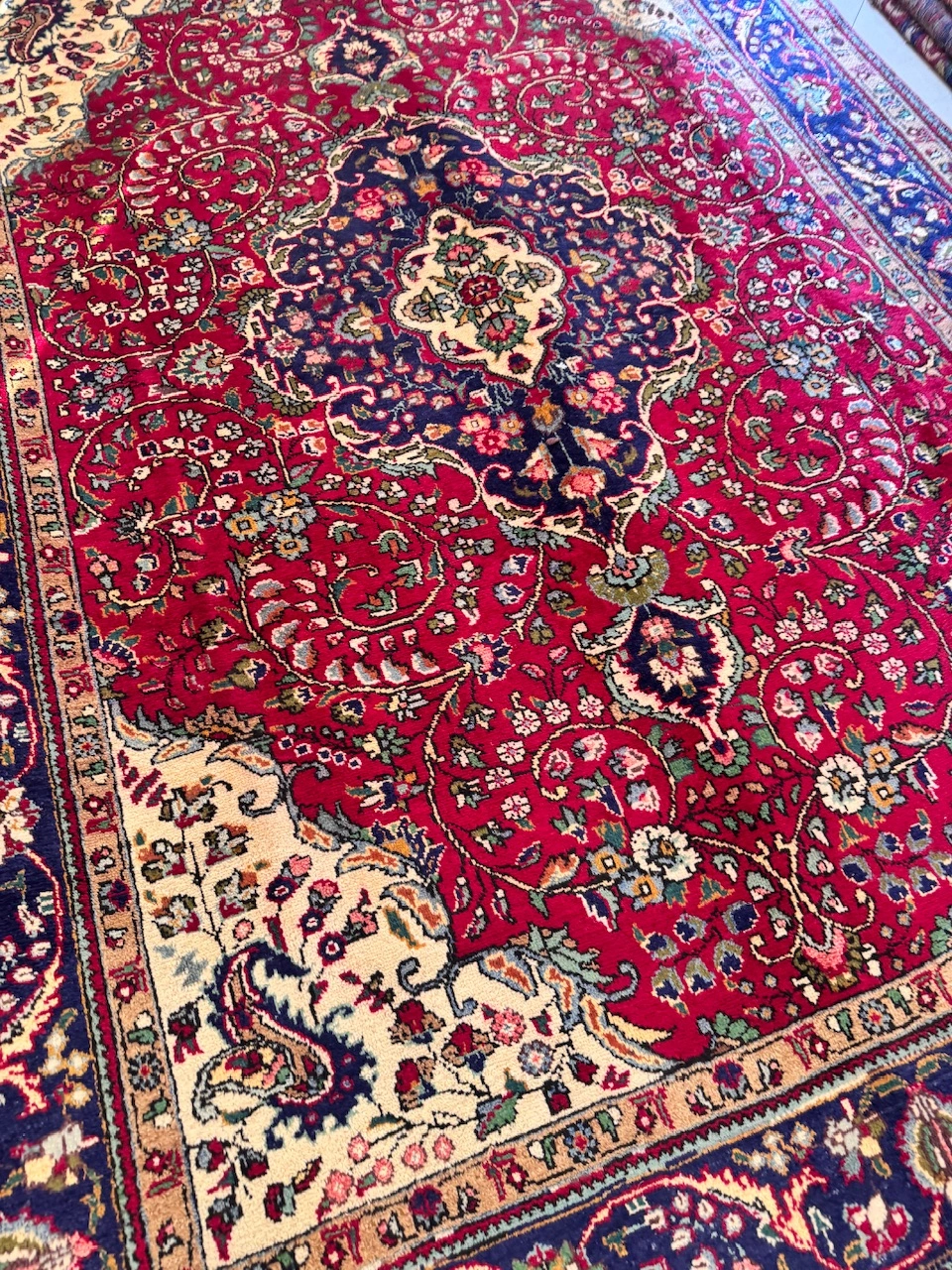 carpet-farshboom-2313362296