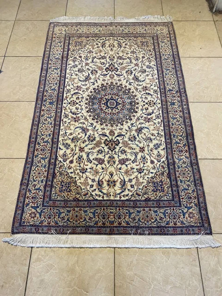carpet-farshboom-2714712368