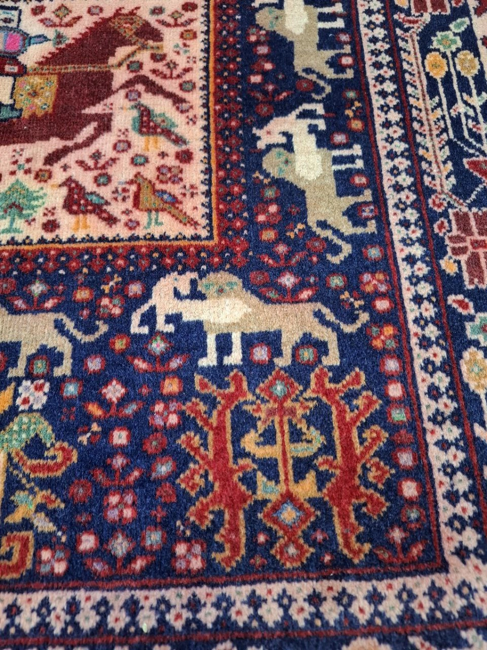 carpet-farshboom-2788952305