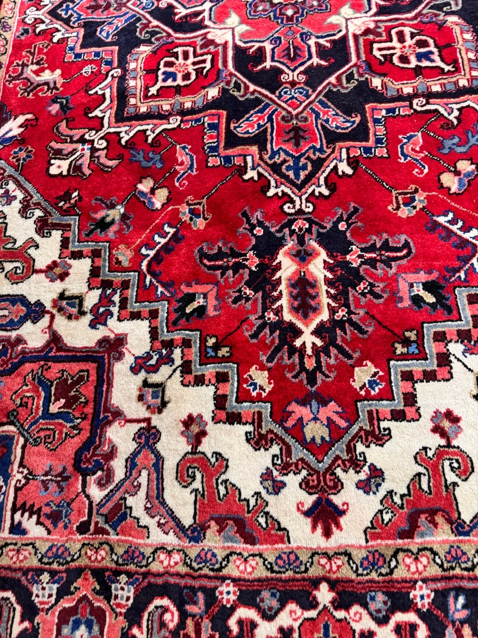 carpet-farshboom-9019877386