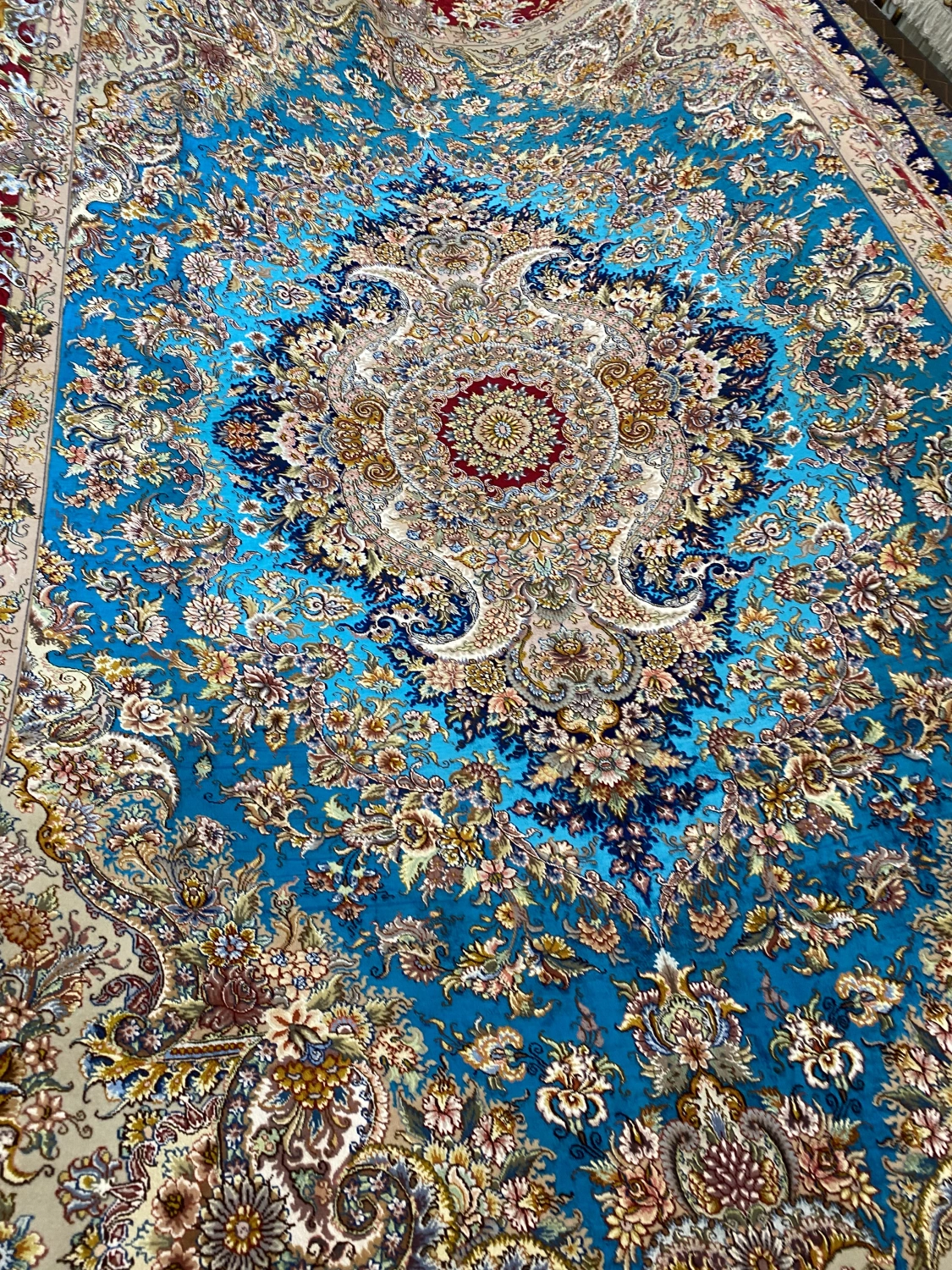 carpet-farshboom-0895973810