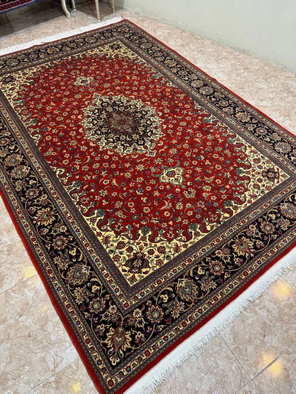 carpet-farshboom-1108842317