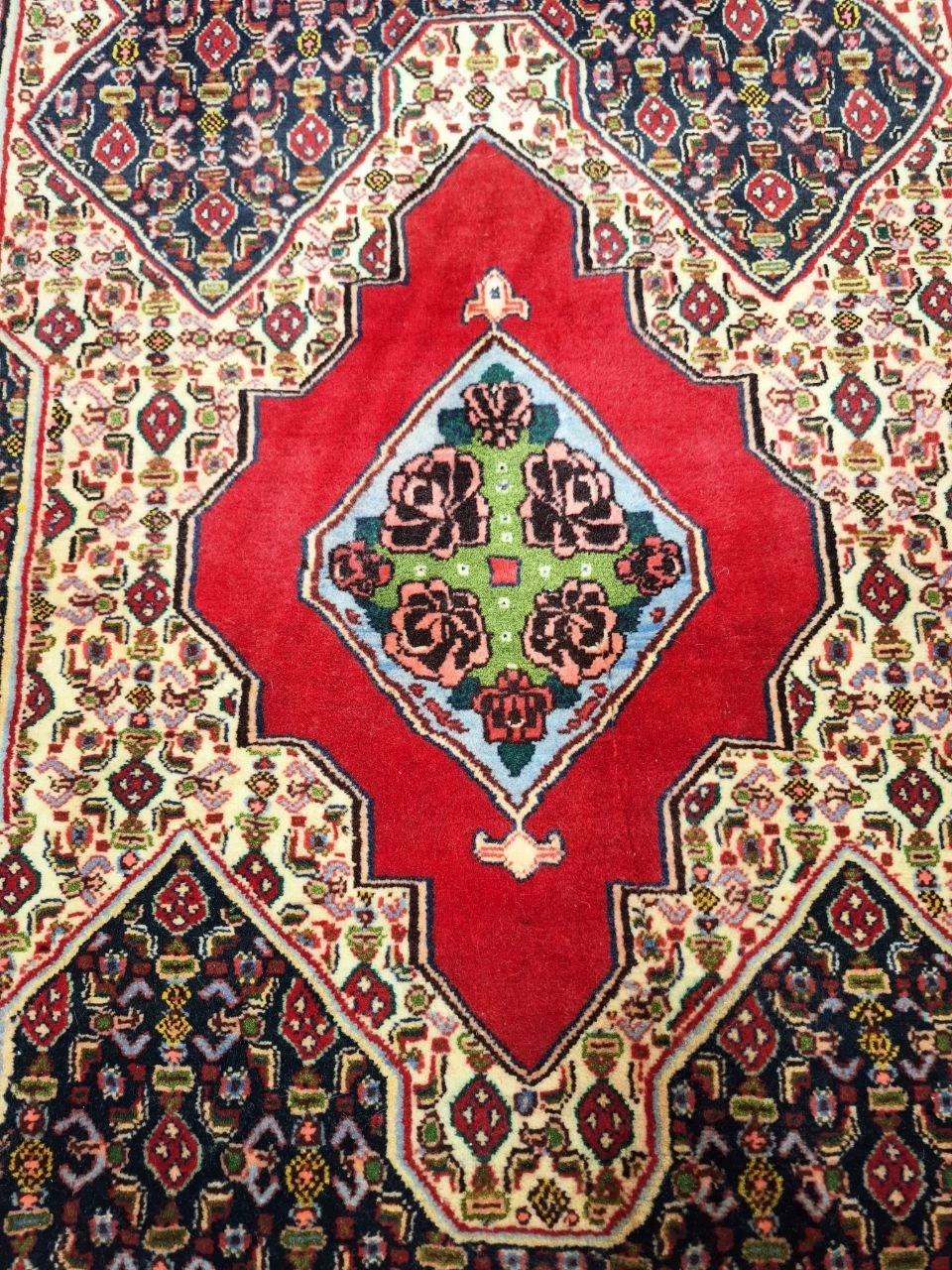 carpet-farshboom-1126285557