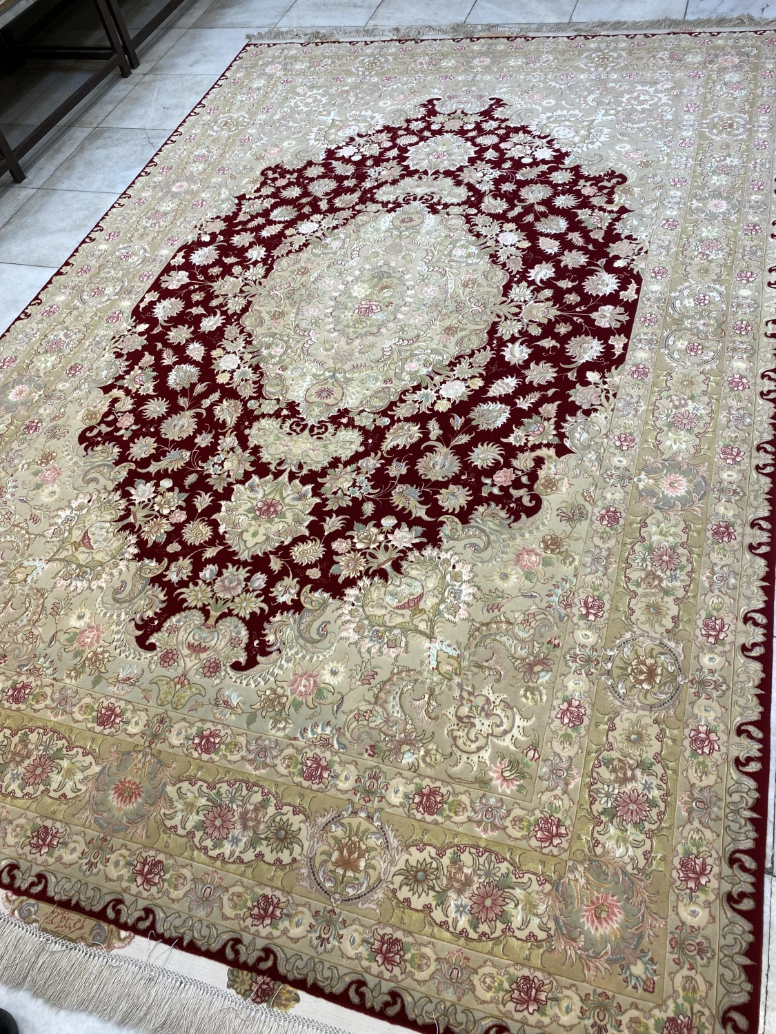 carpet-farshboom-1636729378