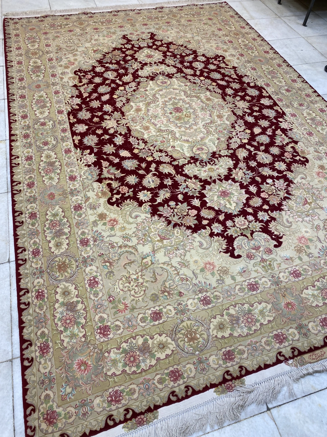 carpet-farshboom-1684760576
