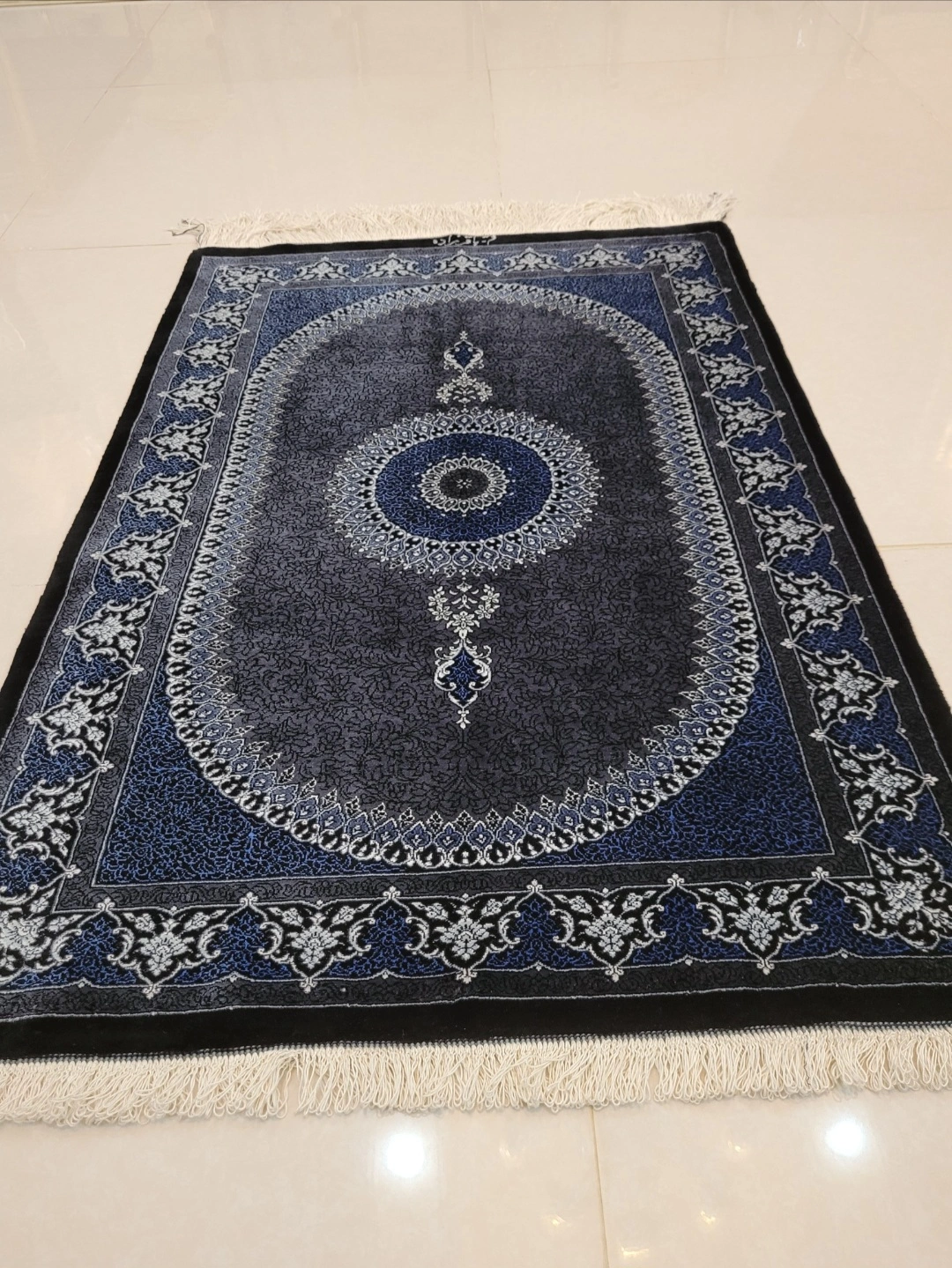carpet-farshboom-2569441259
