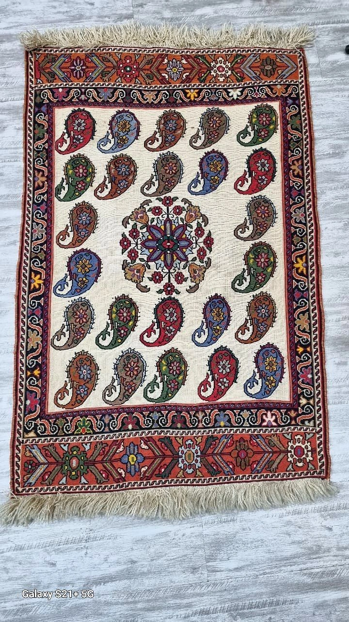 carpet-farshboom-5596248539