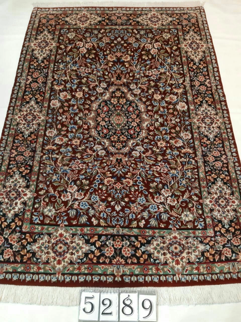 carpet-farshboom-9882464234