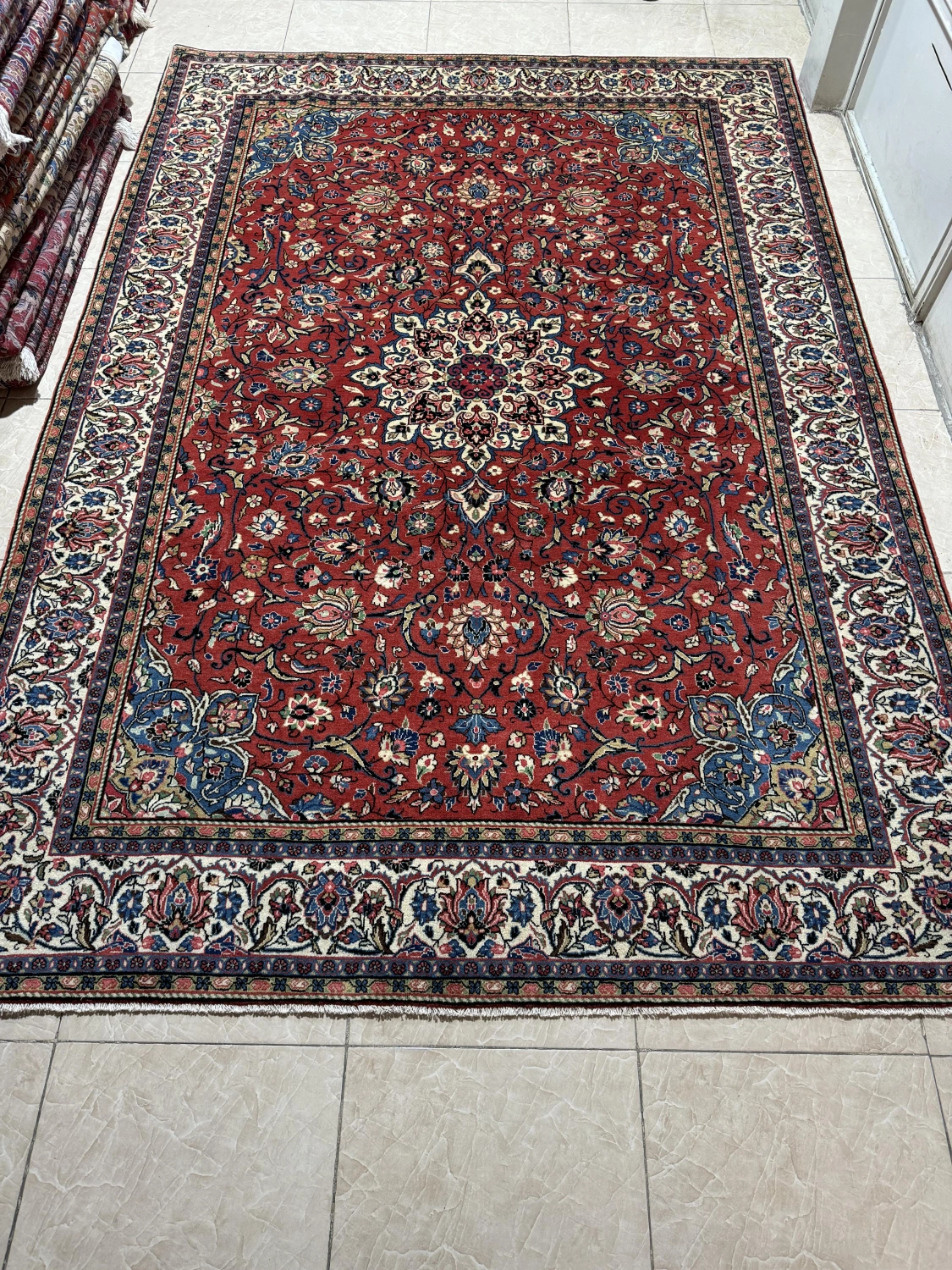 carpet-farshboom-1184837034