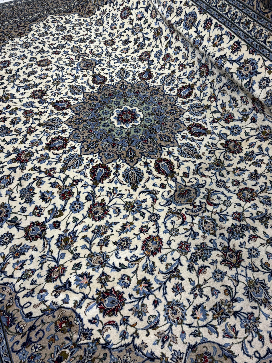 carpet-farshboom-1574165008