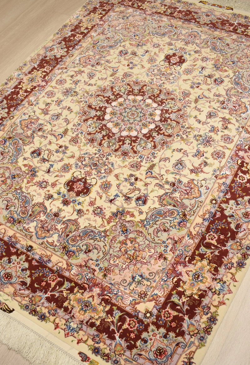 carpet-farshboom-1792693282