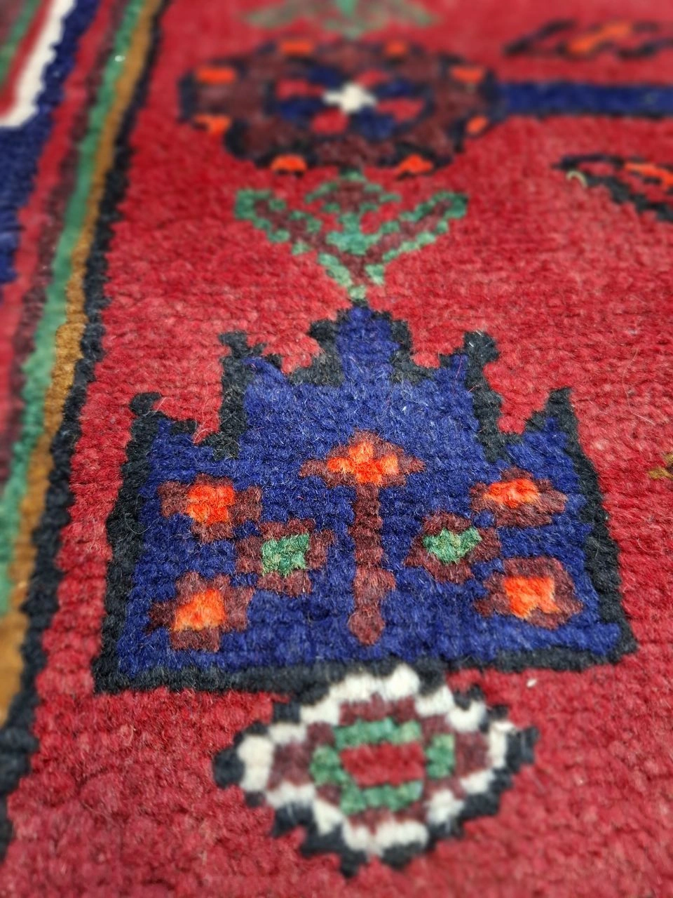 carpet-farshboom-1939972288