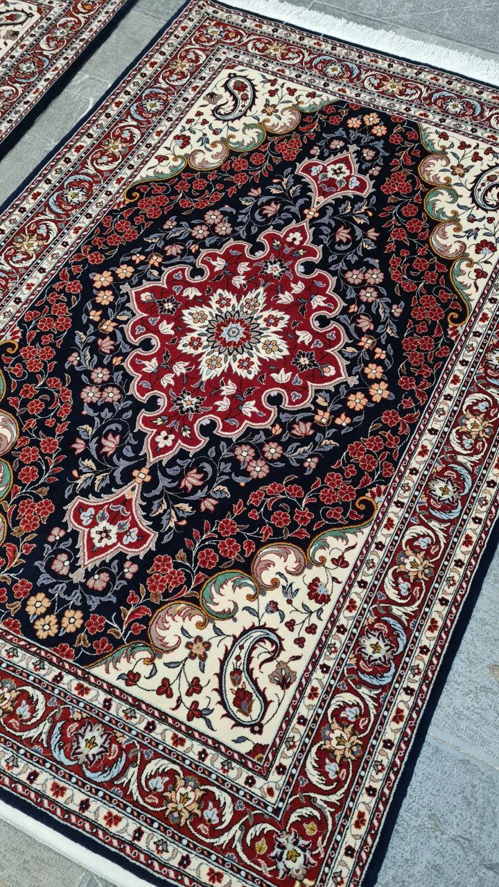 carpet-farshboom-2412285569