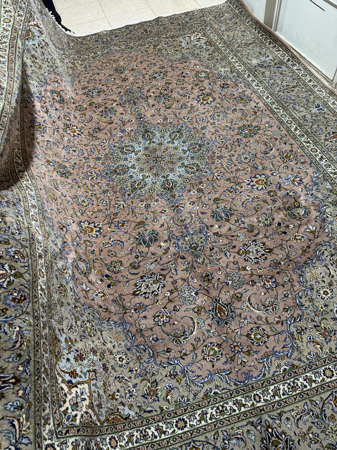 carpet-farshboom-3463511970