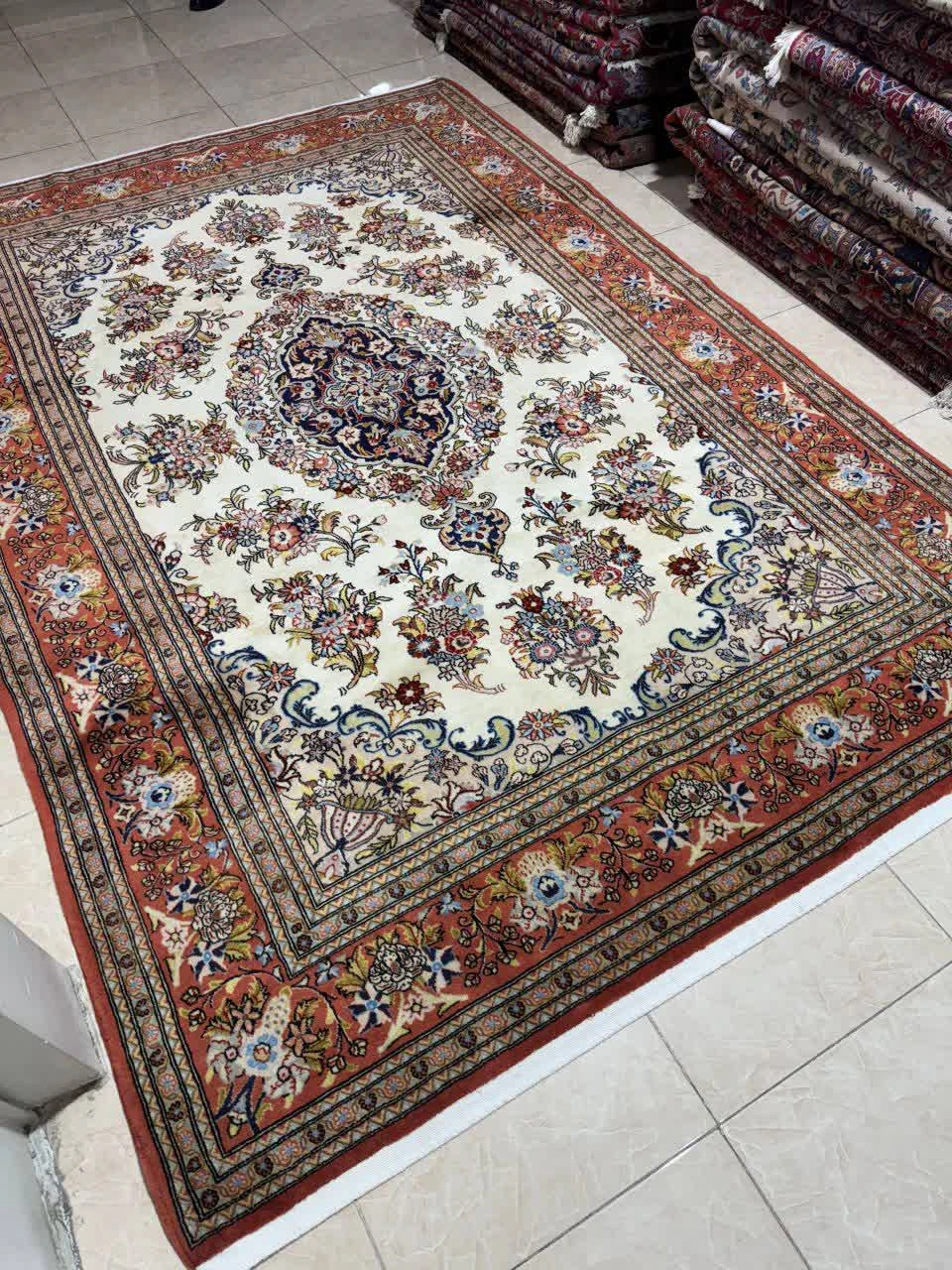carpet-farshboom-3695104215