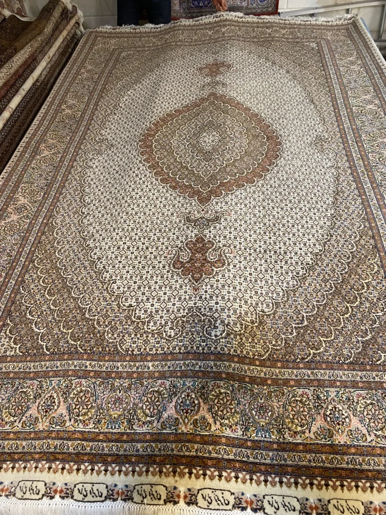 carpet-farshboom-4886738408