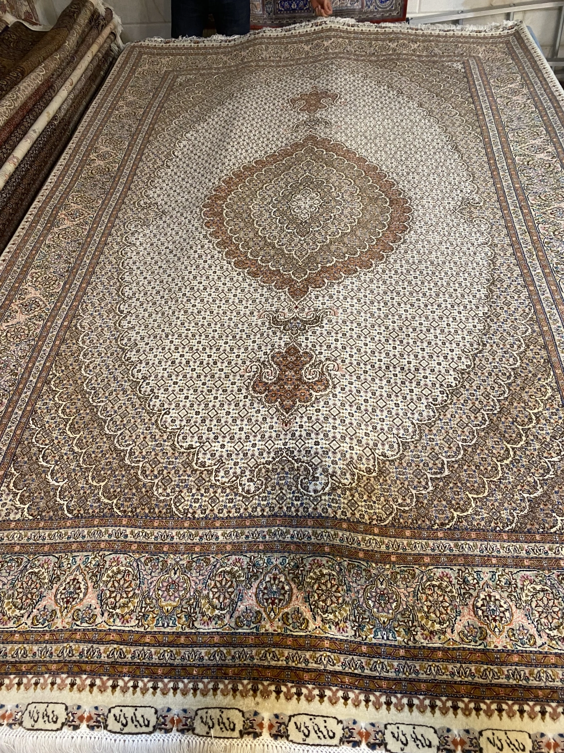 carpet-farshboom-4886738408