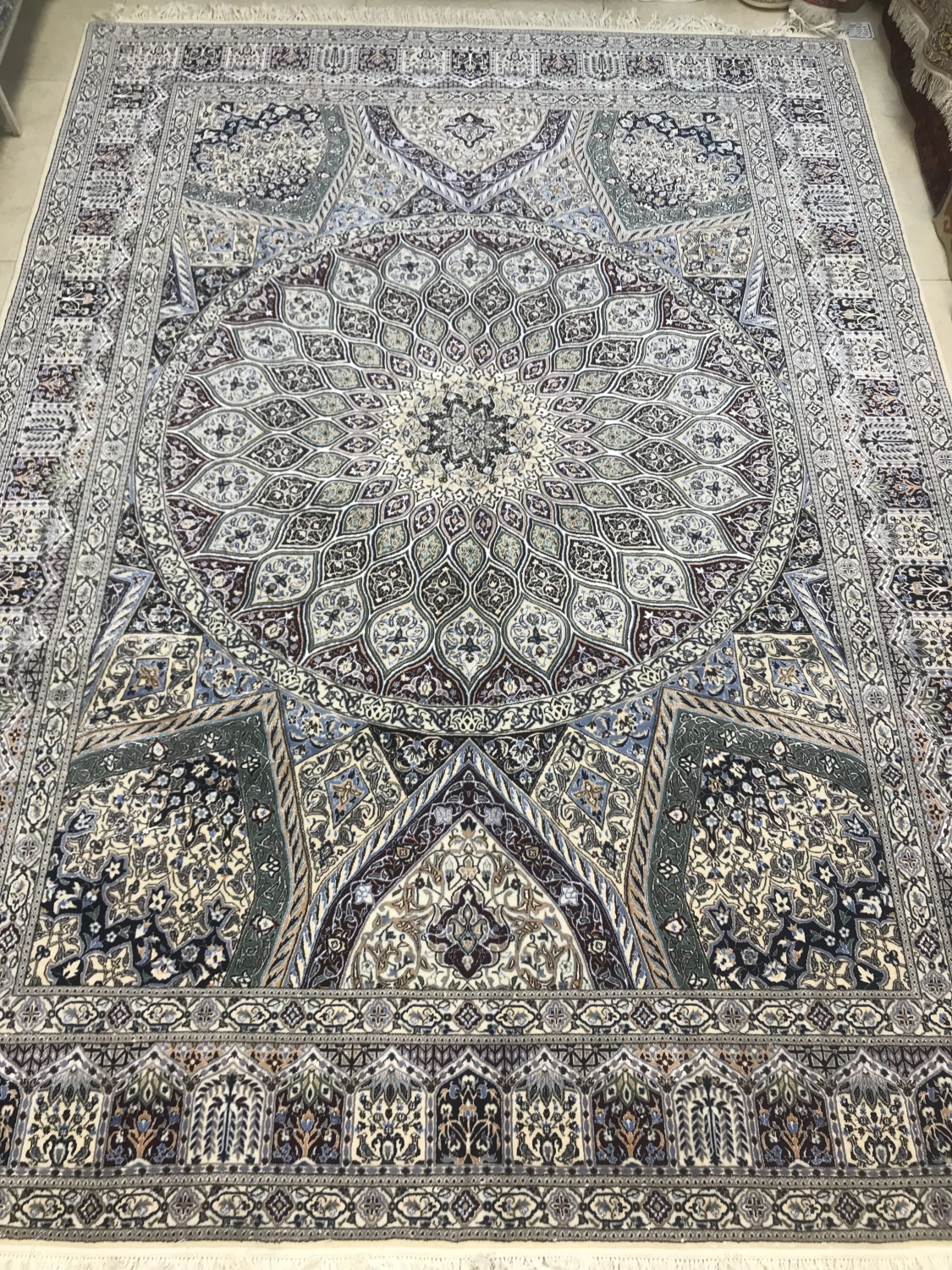 carpet-farshboom-1053072002