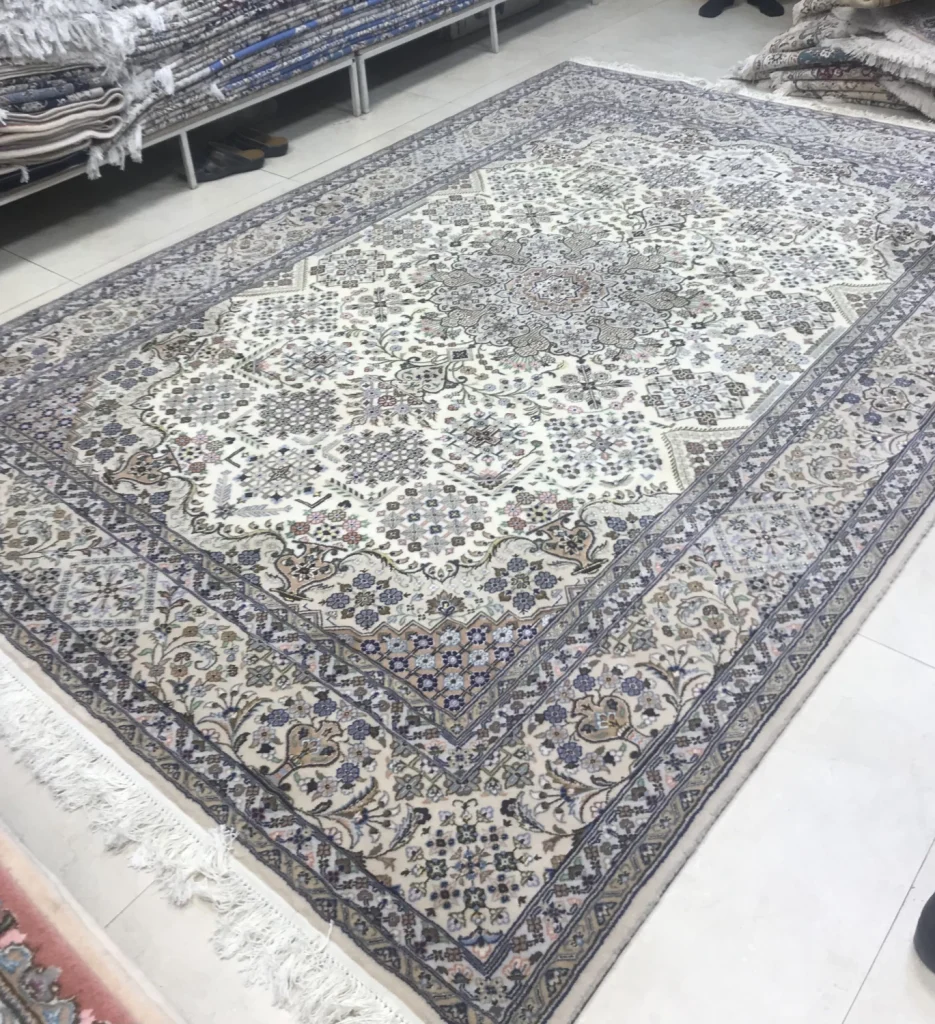 carpet-farshboom-1321223531