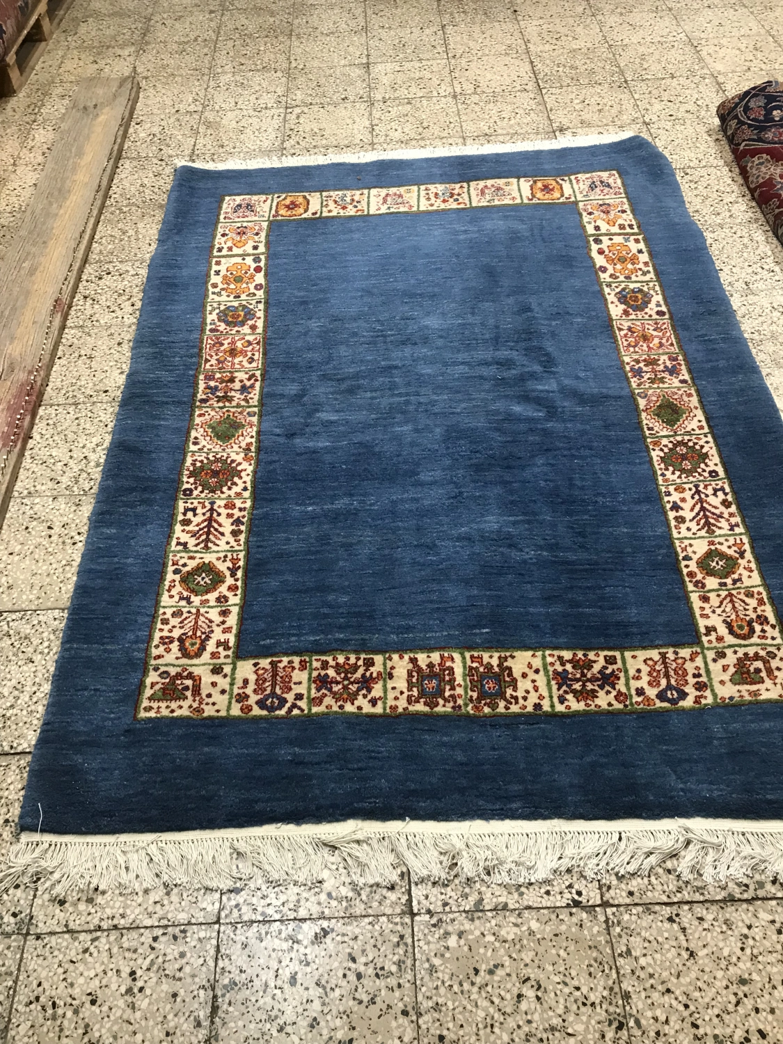 carpet-farshboom-1741916191
