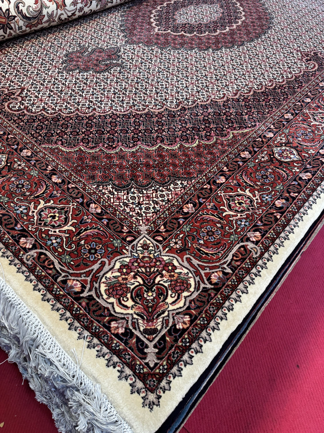 carpet-farshboom-1930799238