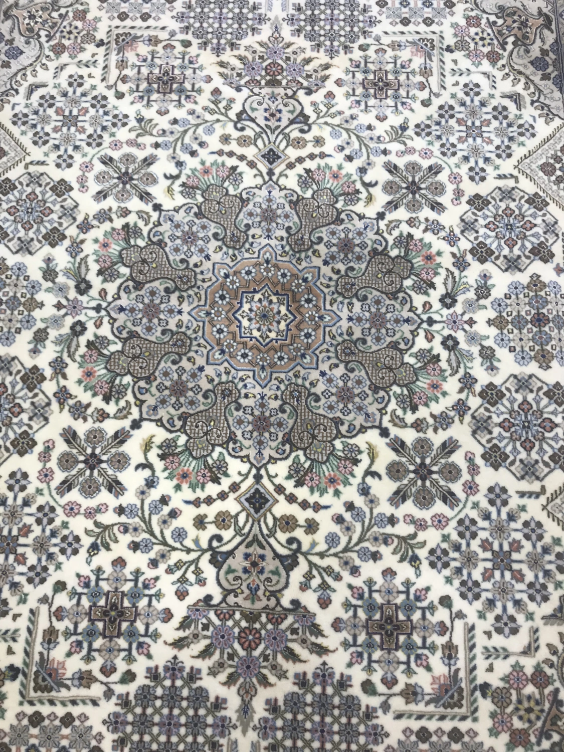 carpet-farshboom-1934213862