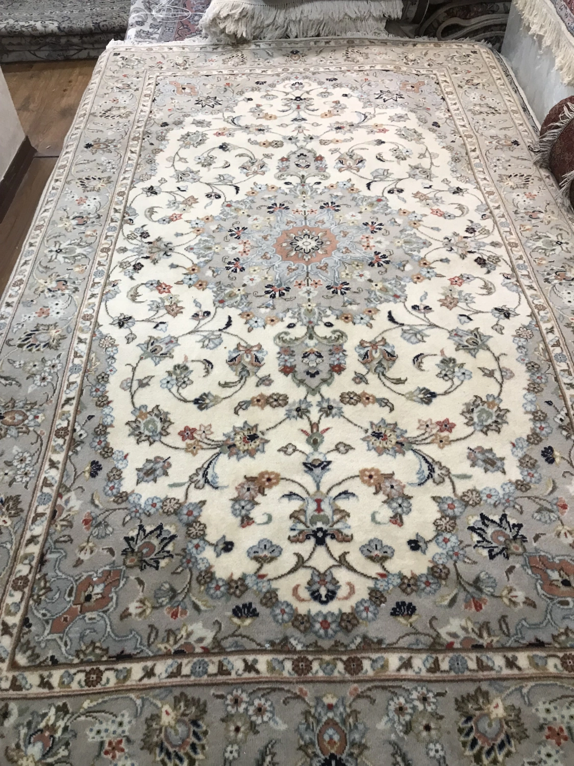 carpet-farshboom-2046625529