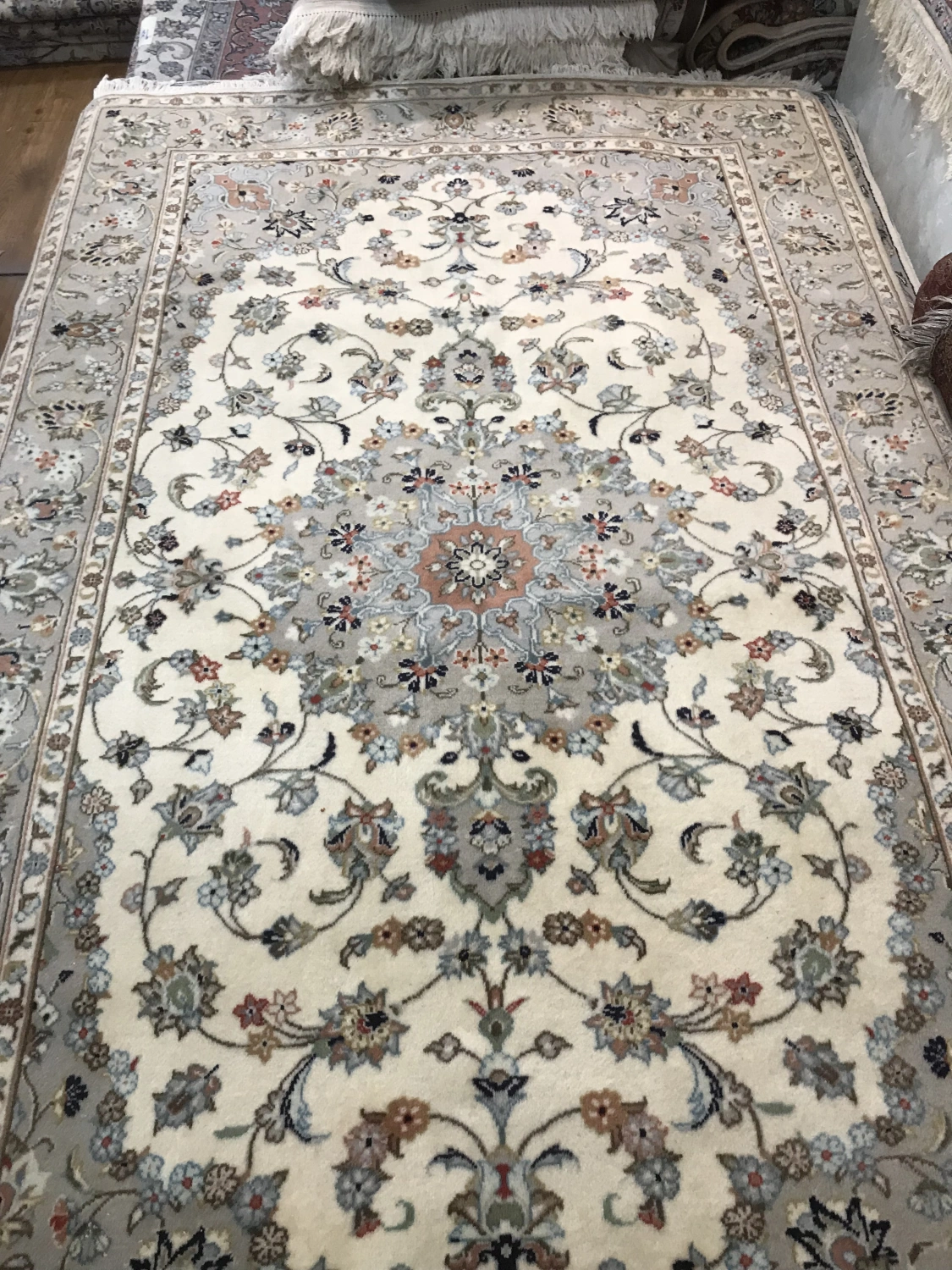 carpet-farshboom-2145745293
