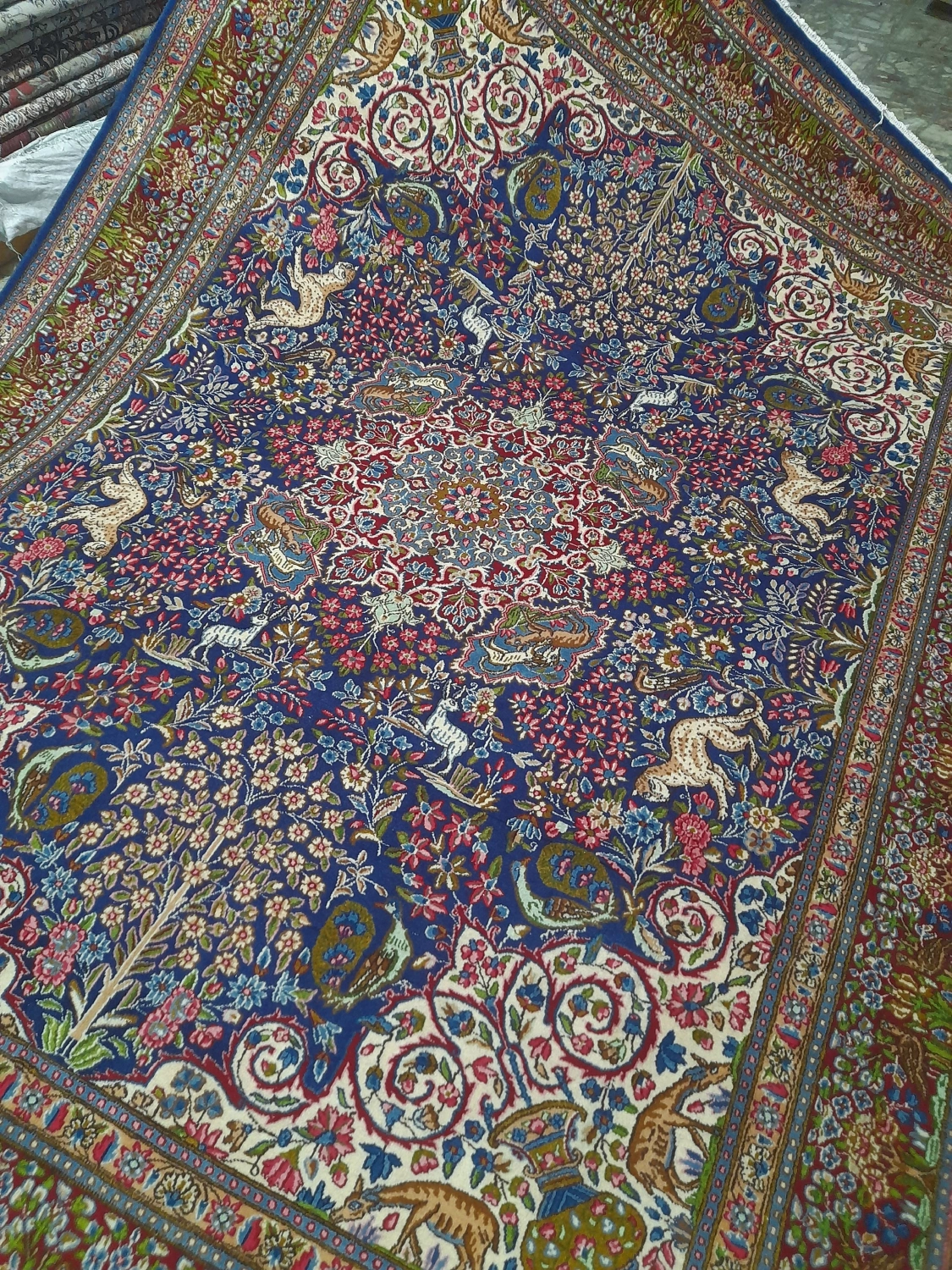 carpet-farshboom-2496690695