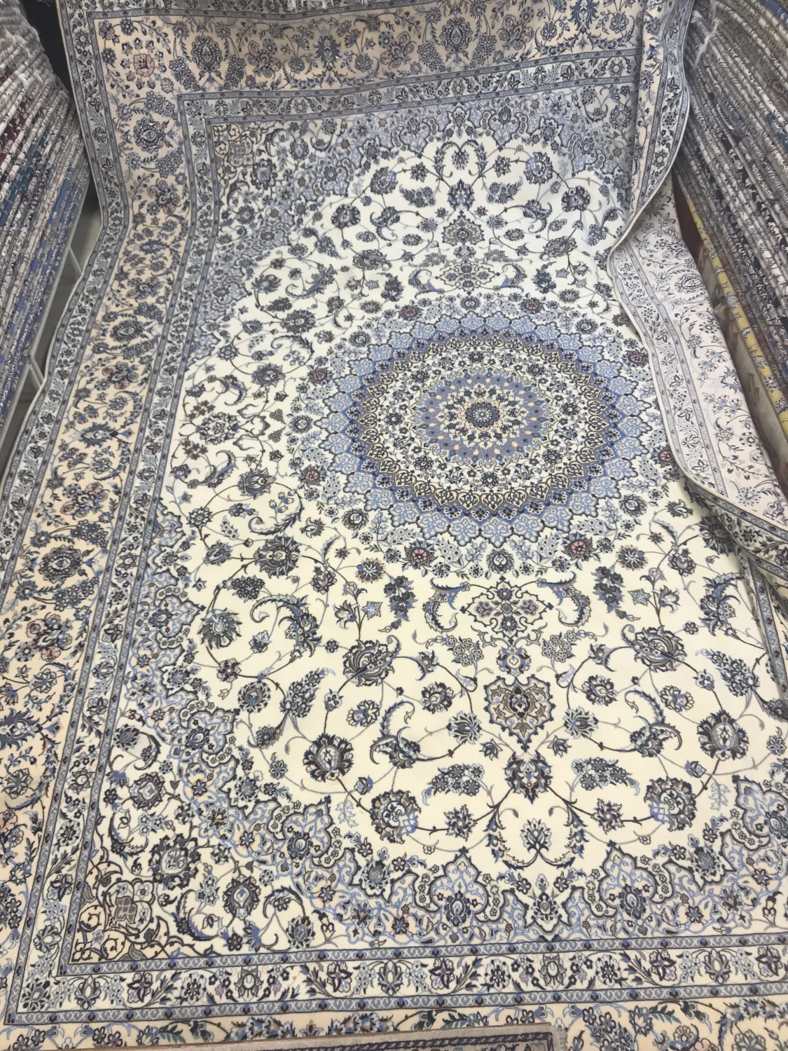 carpet-farshboom-2571728741