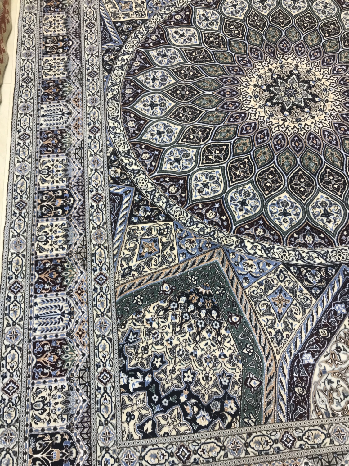 carpet-farshboom-2955725563