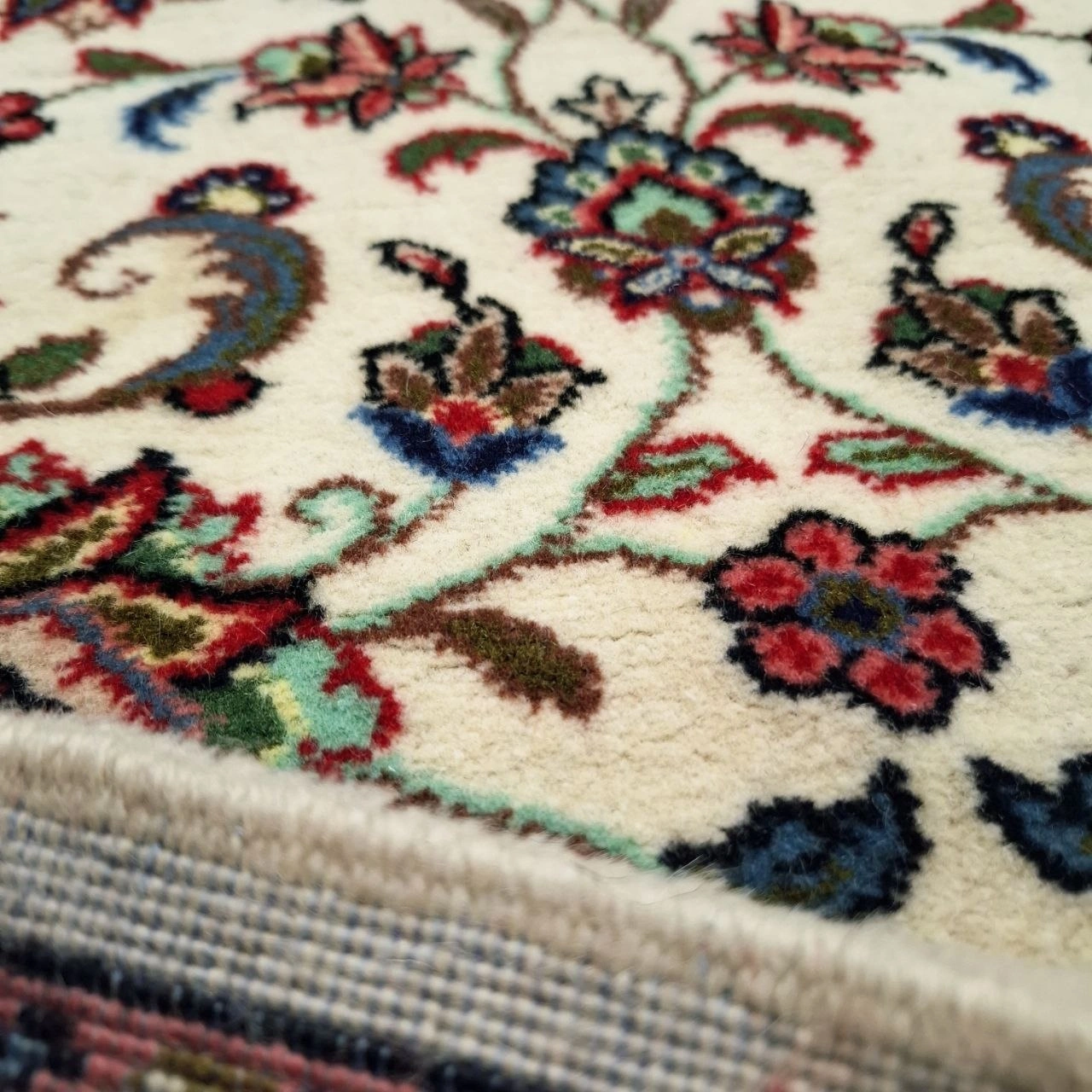 carpet-farshboom-3382879771