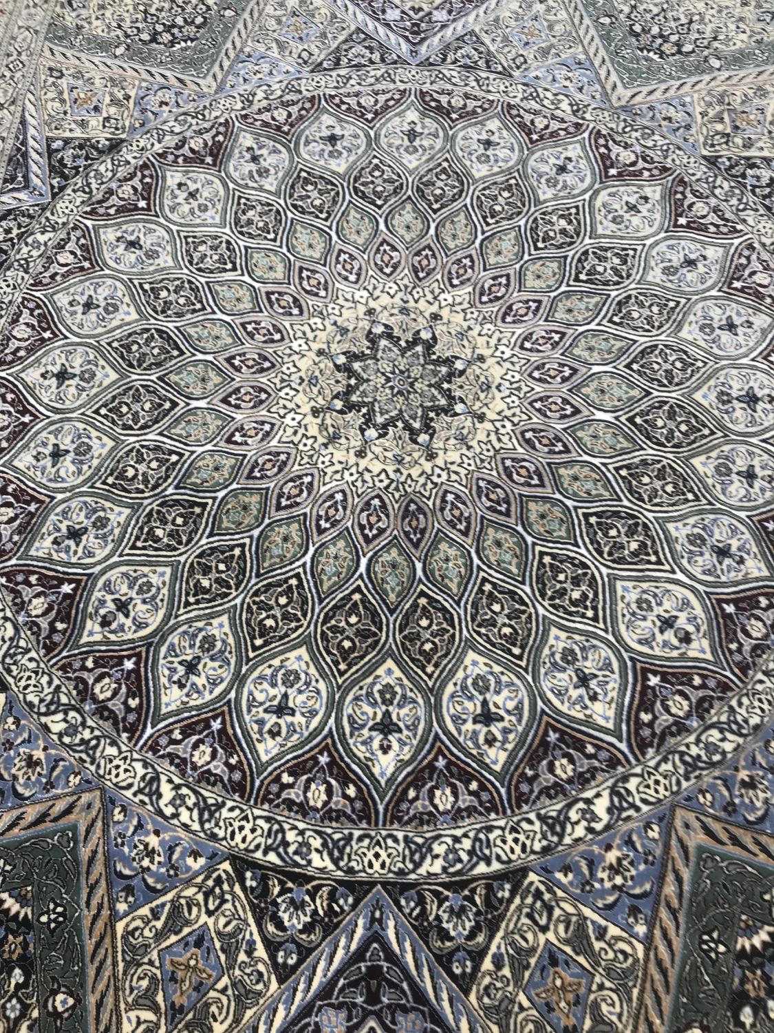 carpet-farshboom-4062096822