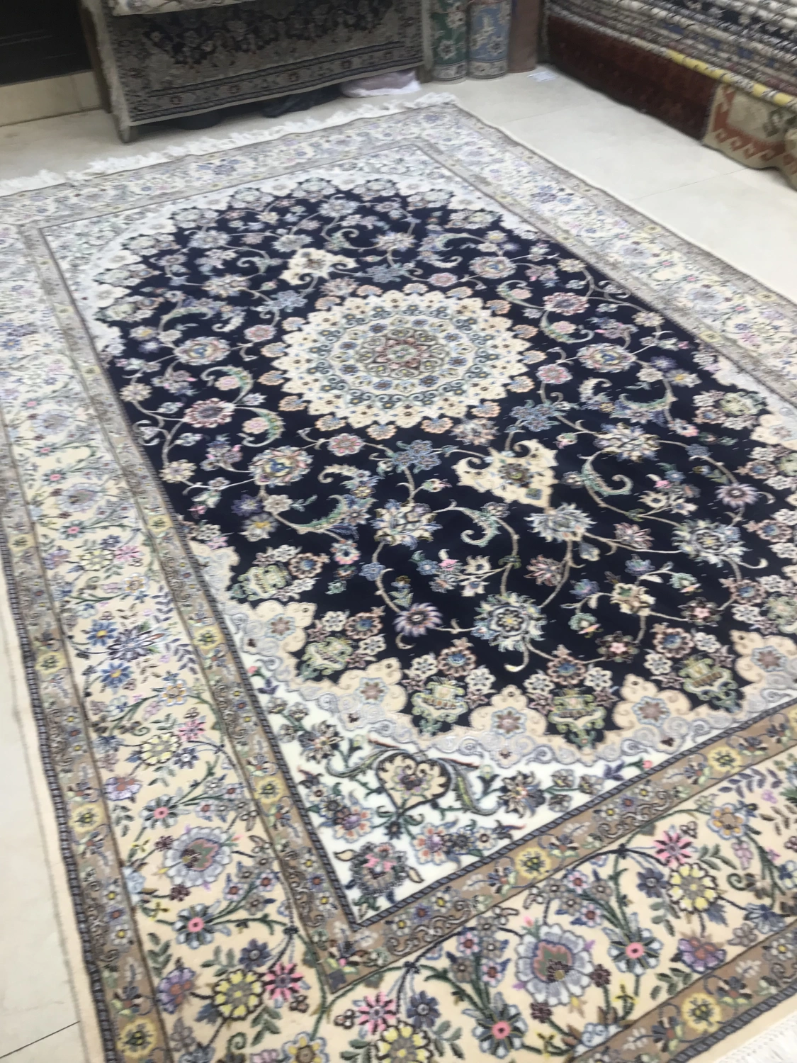 carpet-farshboom-4099657928