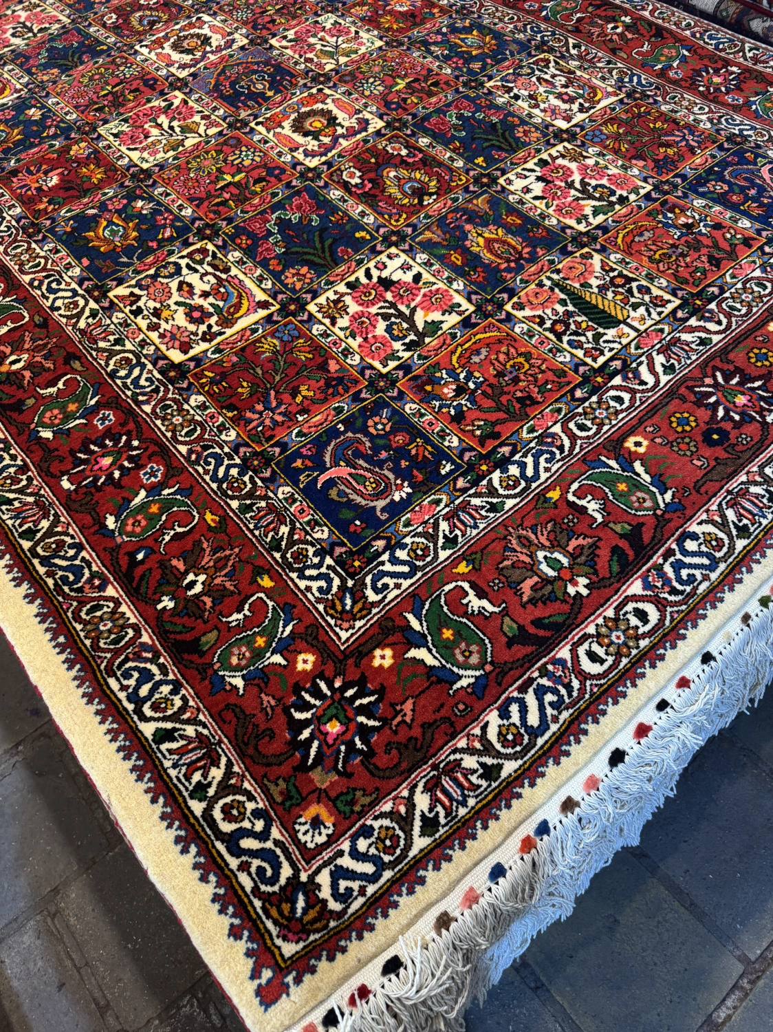 carpet-farshboom-4255396828