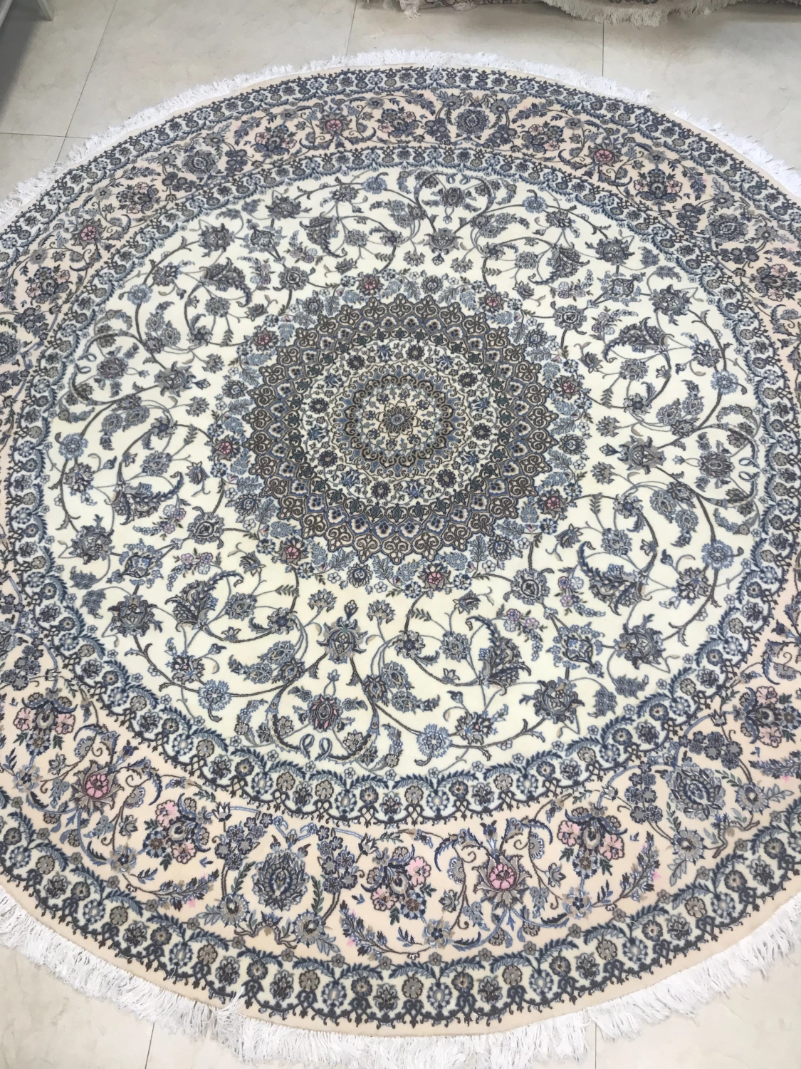 carpet-farshboom-4837439269