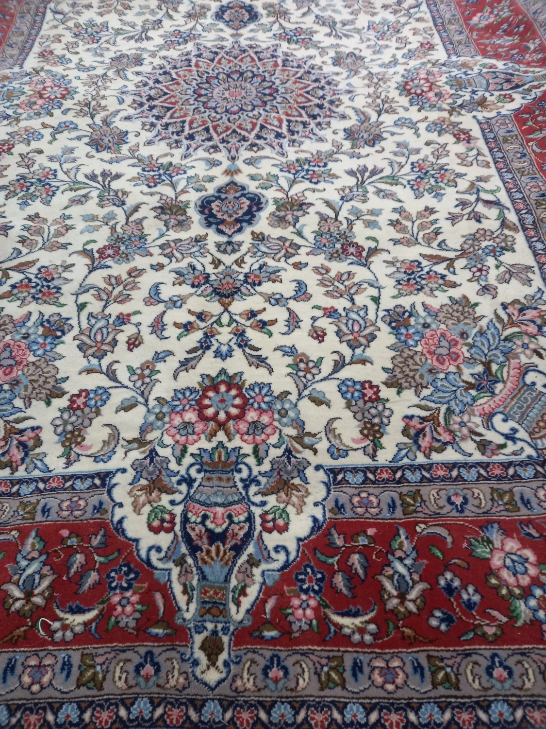 carpet-farshboom-5045771596