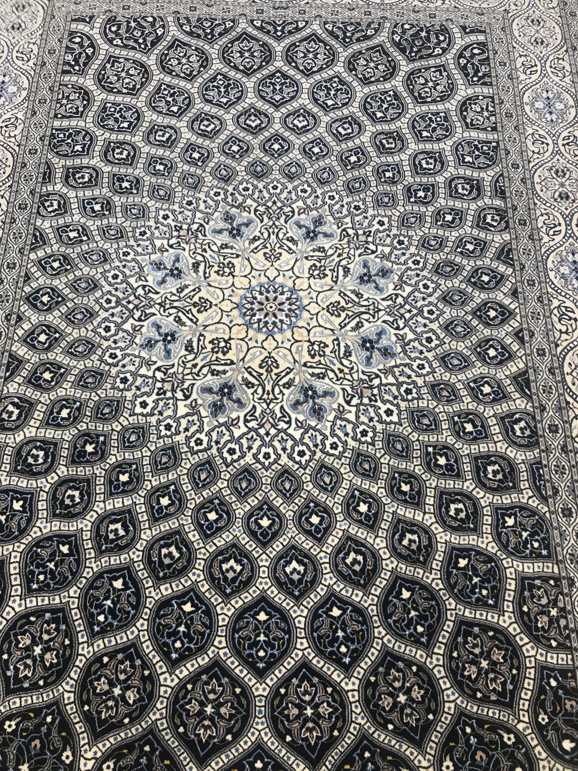 carpet-farshboom-6782791377