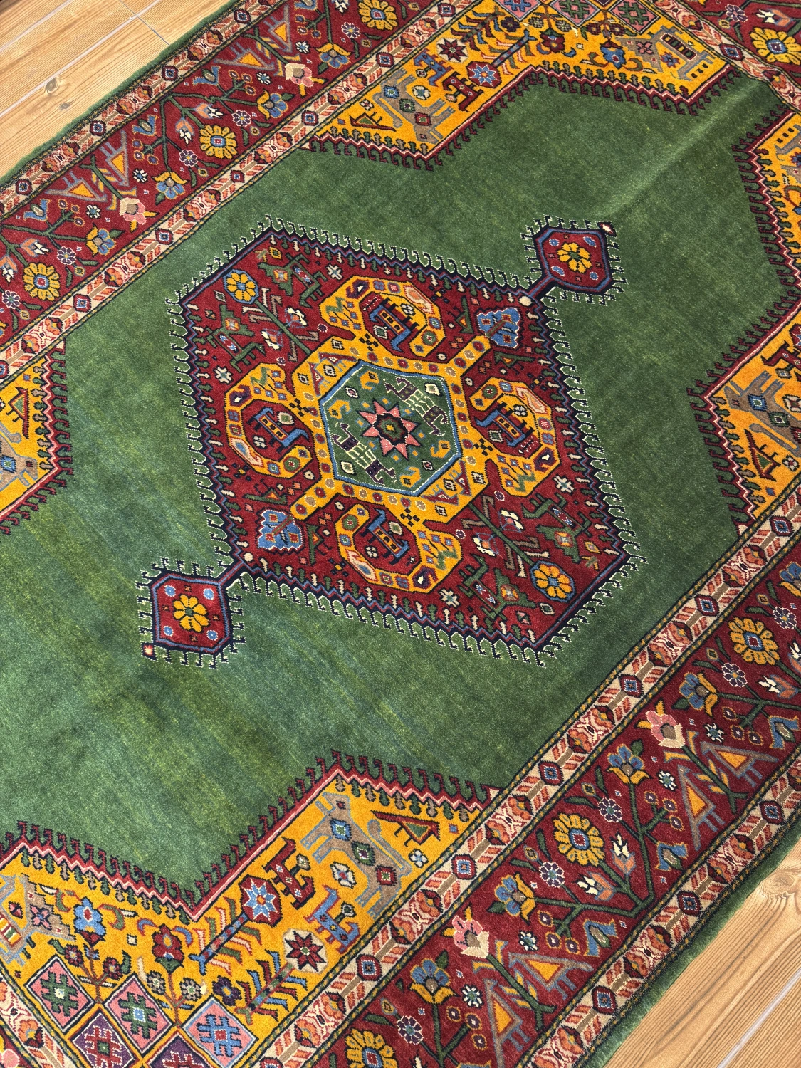 carpet-farshboom-7266670943