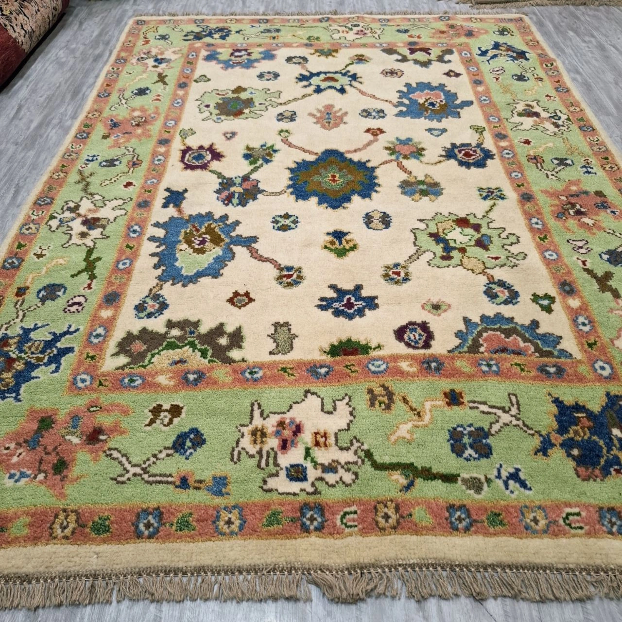 carpet-farshboom-7981847701