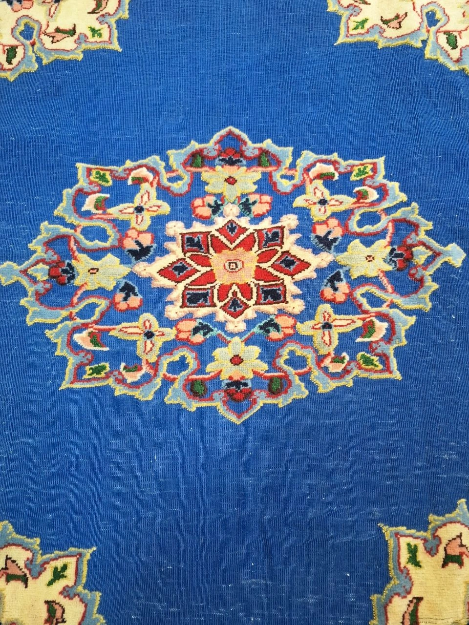 carpet-farshboom-8779588438