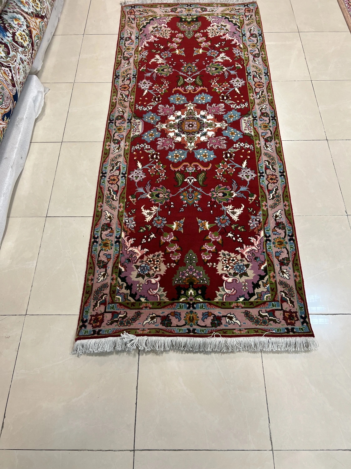 carpet-farshboom-8829878133