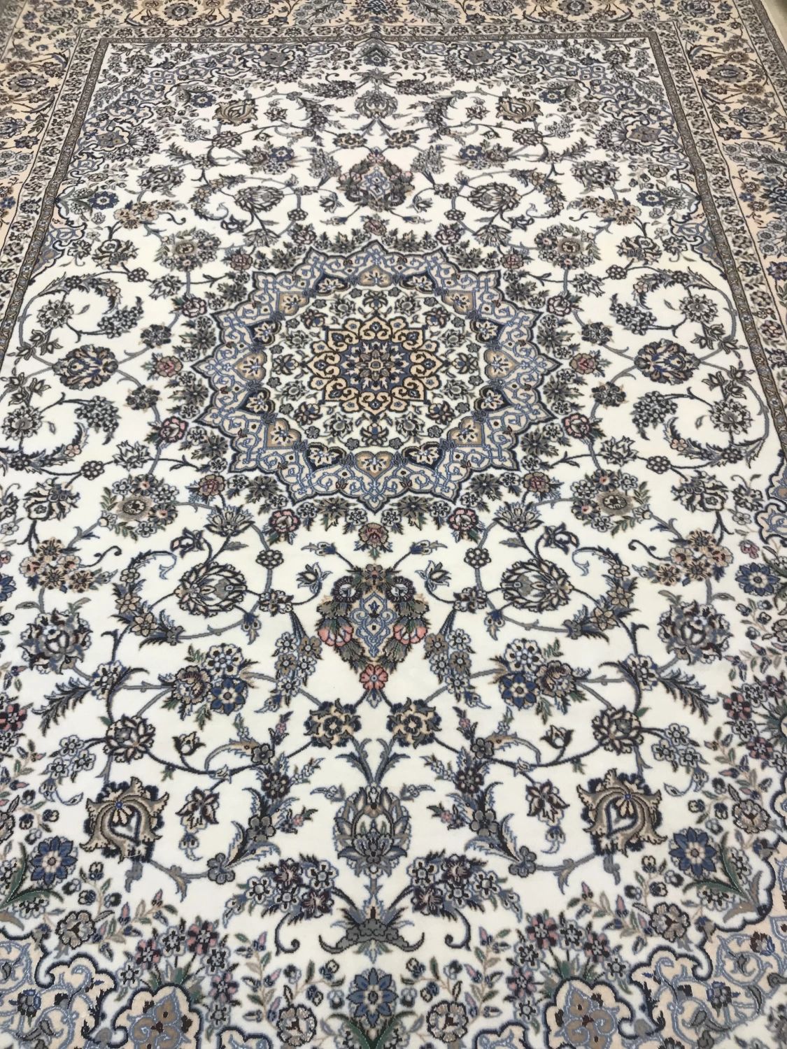 carpet-farshboom-8882611426