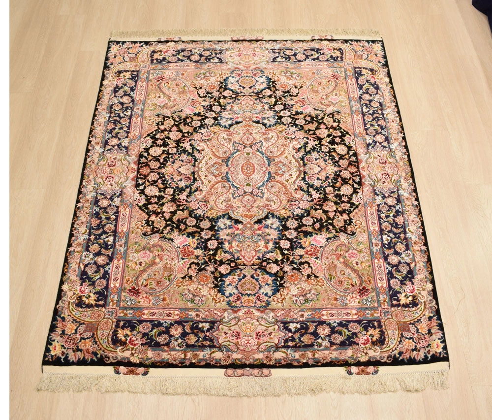 carpet-farshboom-1131893806