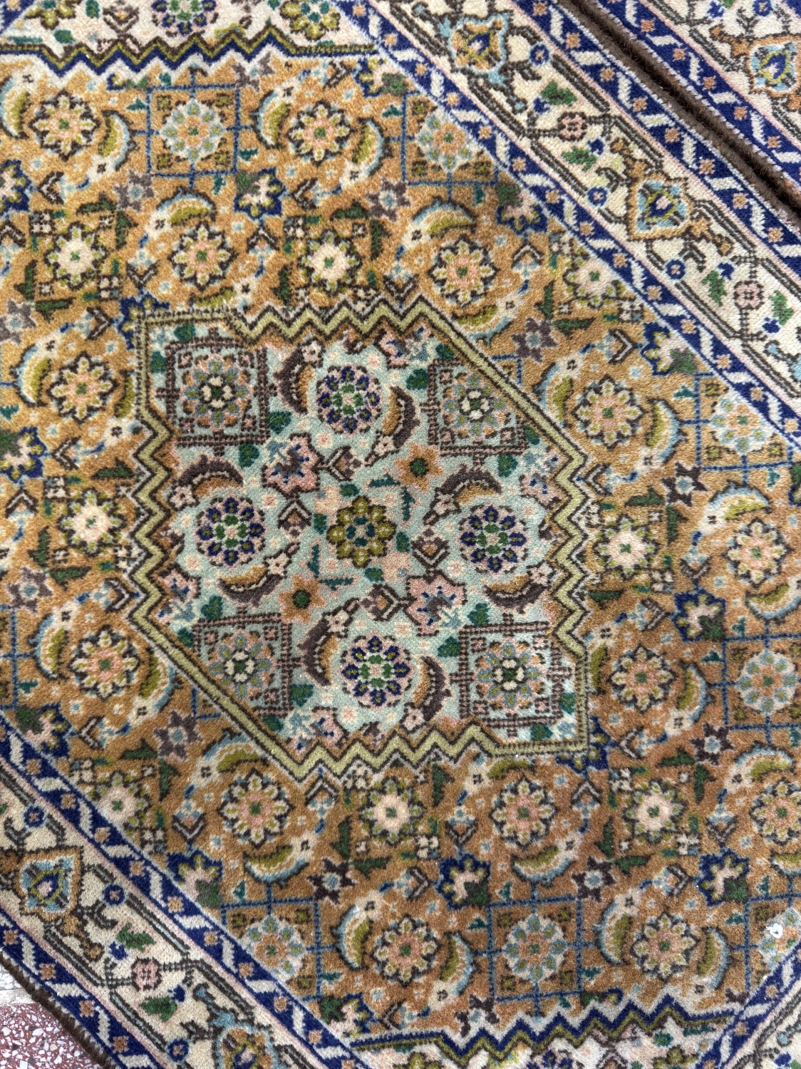 carpet-farshboom-1412981706