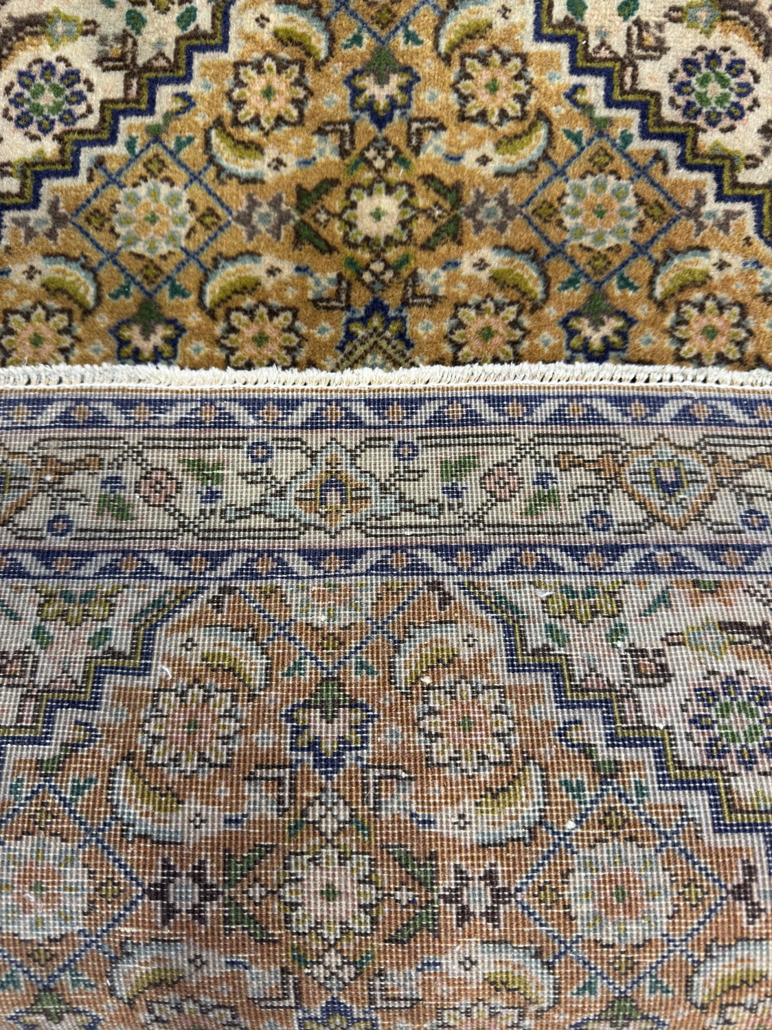 carpet-farshboom-3876192358