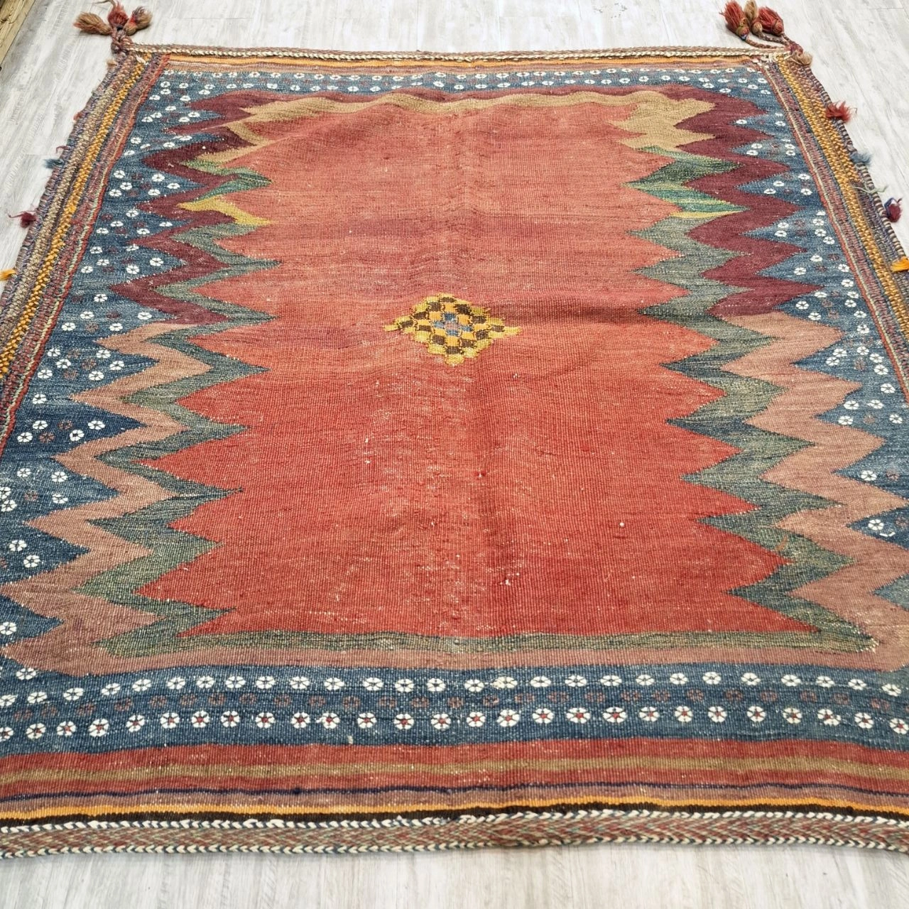 carpet-farshboom-0725653955