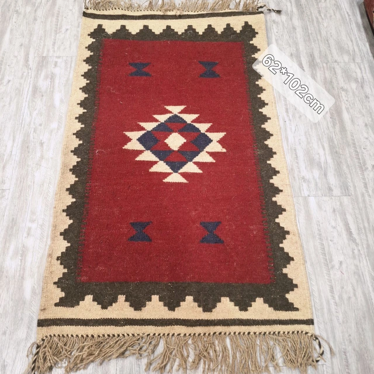 carpet-farshboom-1172039783