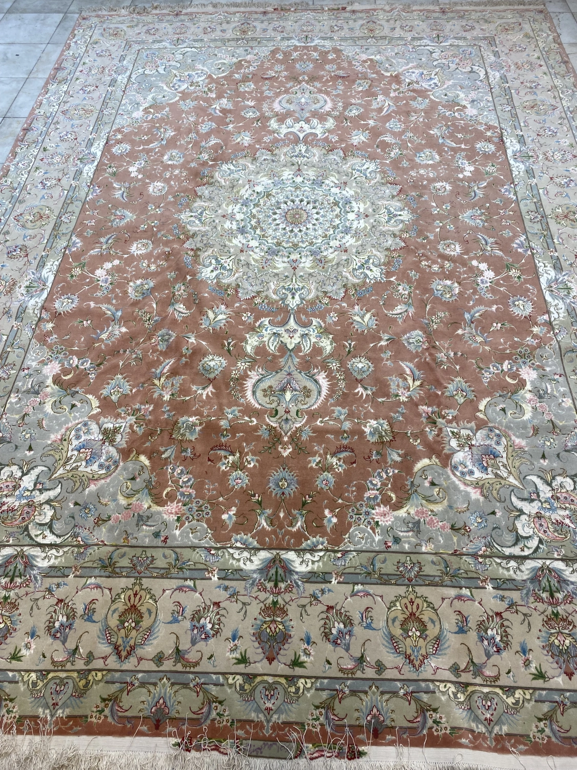 carpet-farshboom-1589448299